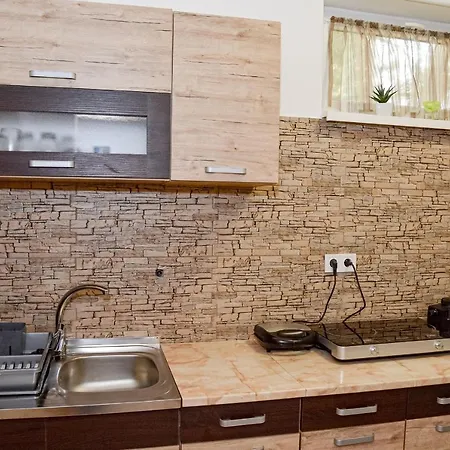 Appartement Krisztina 81 *