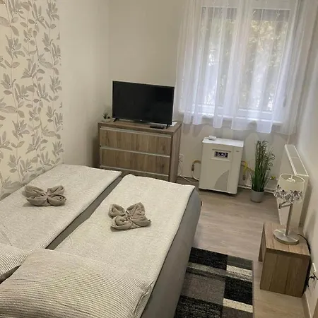 Krisztina 81 Apartment